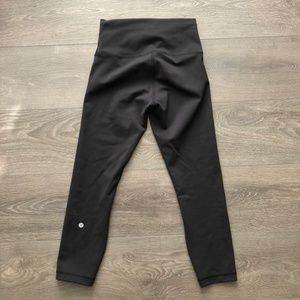 Lululemon Wunder Train High-Rise Crop 23" size 6